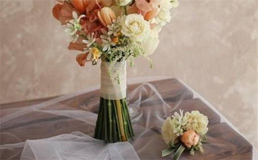 属鼠的车里放什么佛_属鼠的车里放什么佛像好