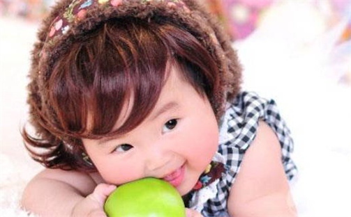 周姓稳重大气的女生名字